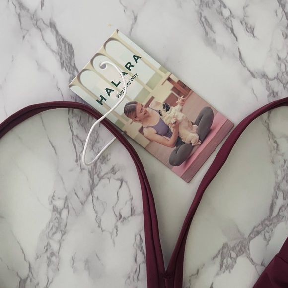 Halara Workout Top - Picture 4 of 6